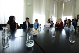 Rewind: Paper and Poster Submissions and having the opportunity to meet with the Head of the IMF 