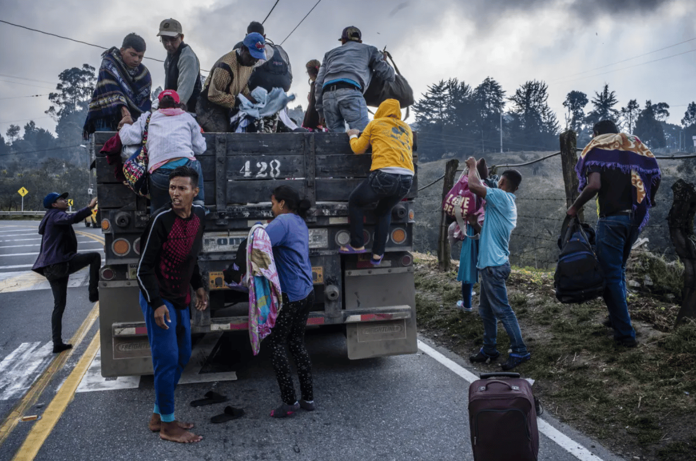 Project Outline: Dominant Media Messages in Shaping Public Perception of Venezuelan Refugee Experiences - A Qualitative Analysis  