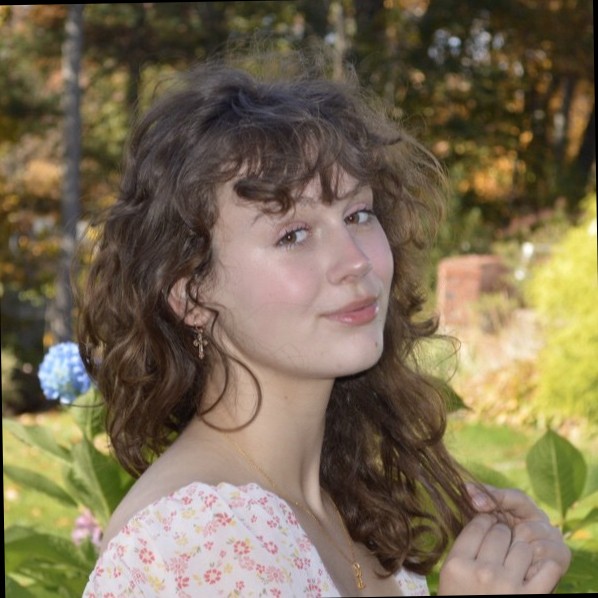 Go to the profile of Lucy Moss