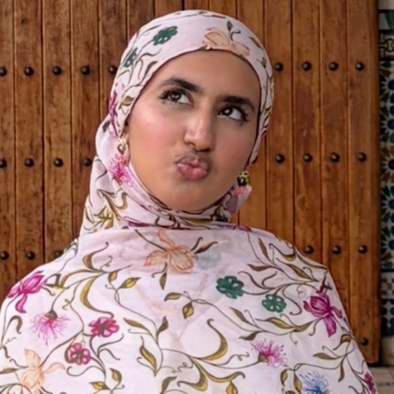 Go to the profile of Fatima Waris