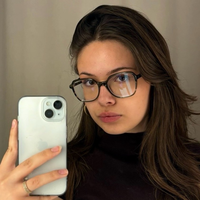 Go to the profile of Alexandra Vrabie