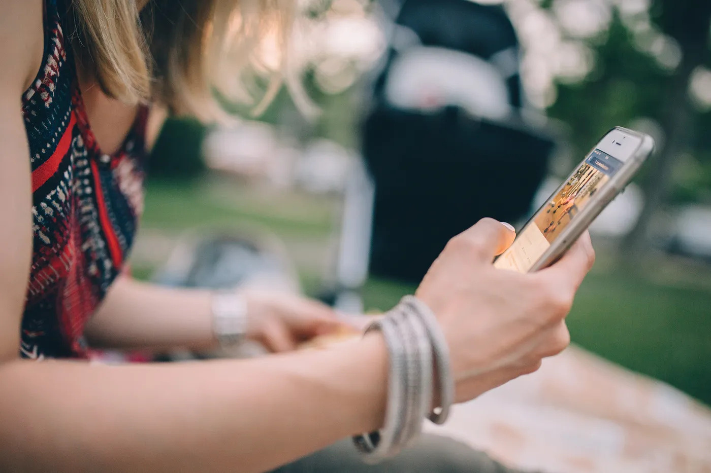 Project Outline - Reclaiming the Feed: Examining and Transforming Social Media Scrolling for Young Women