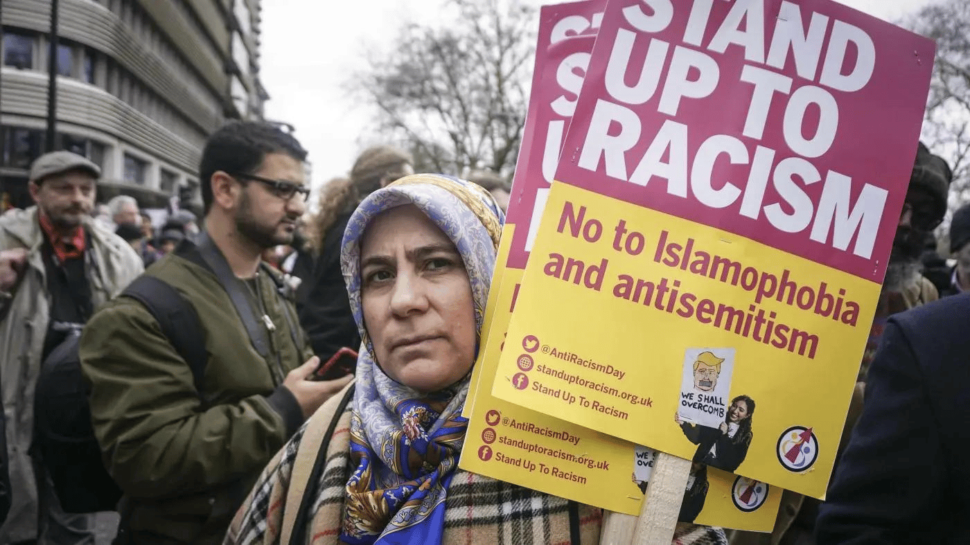 Project Outline: The challenges facing Vergangenheitsbewältigung in modern Germany: Muslim immigration and rising antisemitism