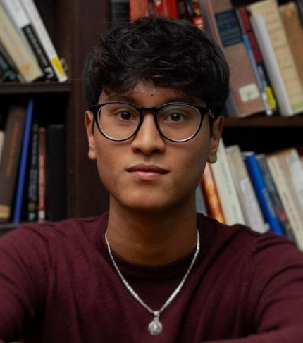 Go to the profile of Avinav Cariens