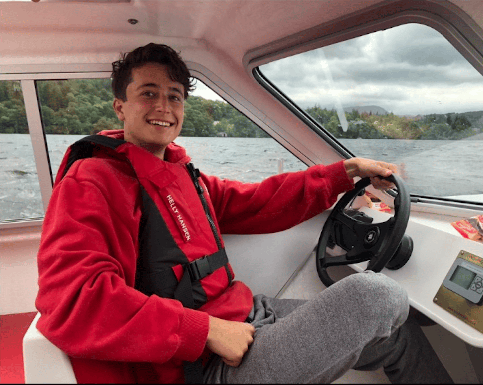 Go to the profile of Raphael Peralta