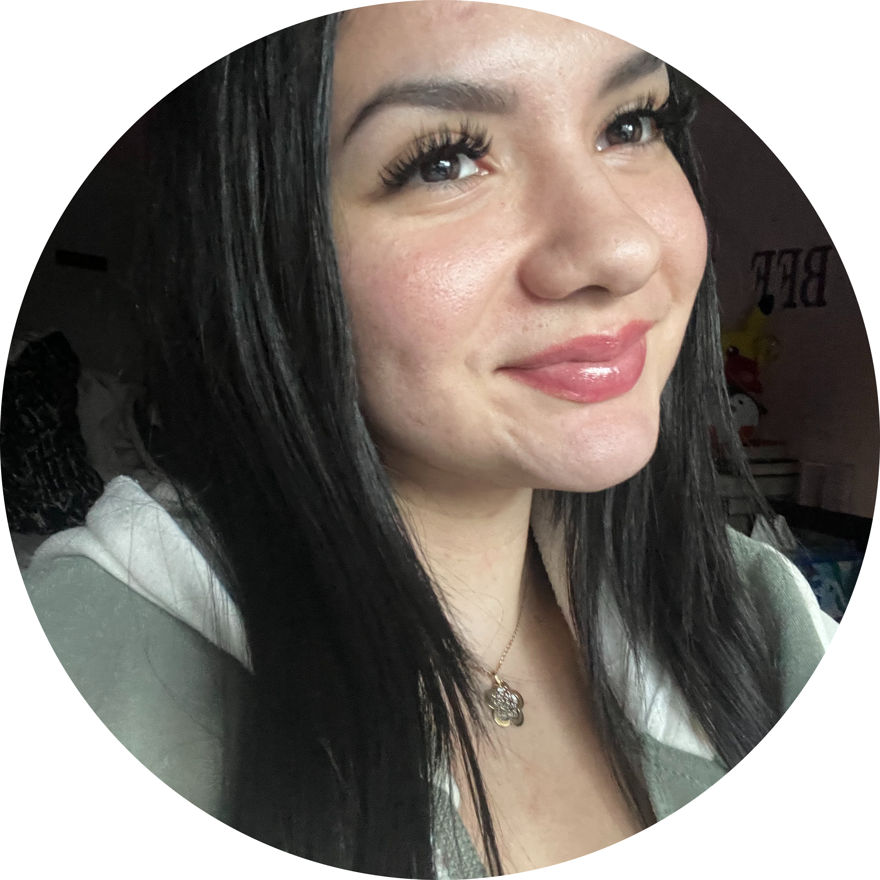 Go to the profile of Laura Hernandez