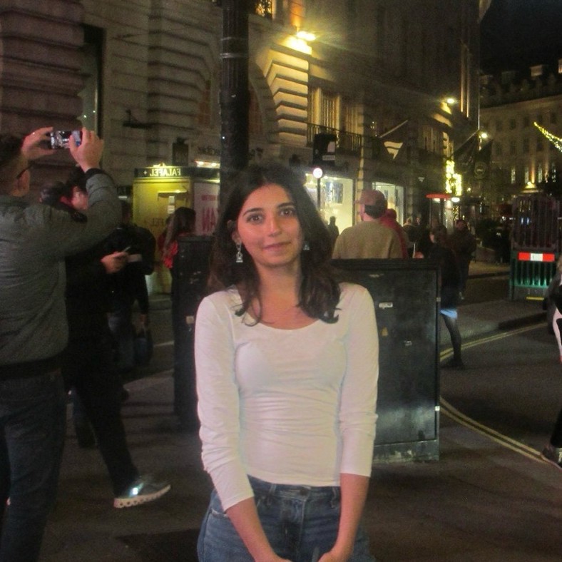 Go to the profile of Ria Vasishtha